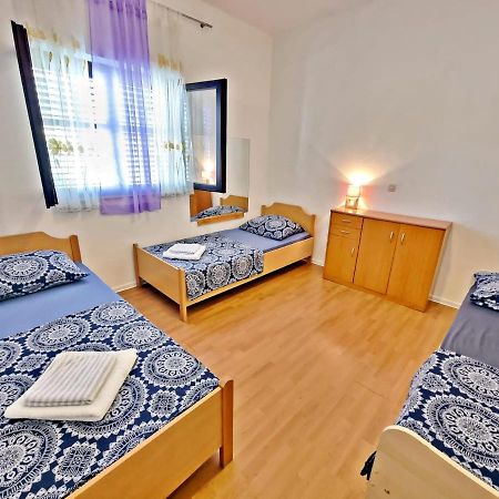 Apartman Irena With Terase End Private Parking Donji Okrug (Ciovo) Exterior foto