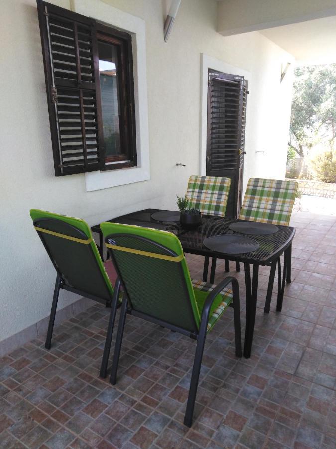 Apartman Irena With Terase End Private Parking Donji Okrug (Ciovo) Exterior foto