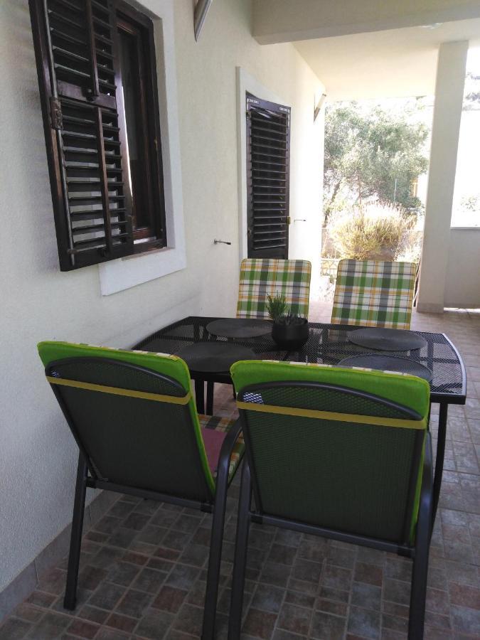Apartman Irena With Terase End Private Parking Donji Okrug (Ciovo) Exterior foto