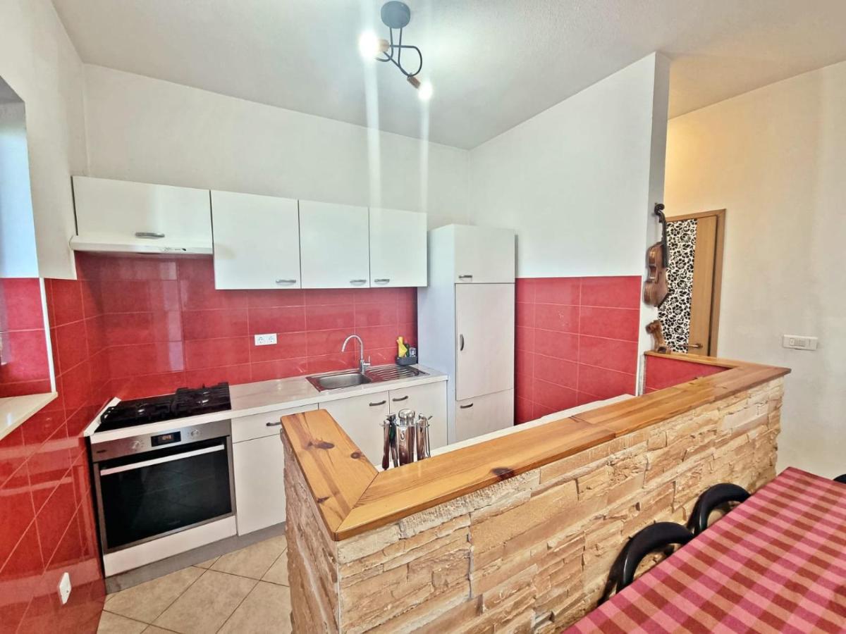 Apartman Irena With Terase End Private Parking Donji Okrug (Ciovo) Exterior foto