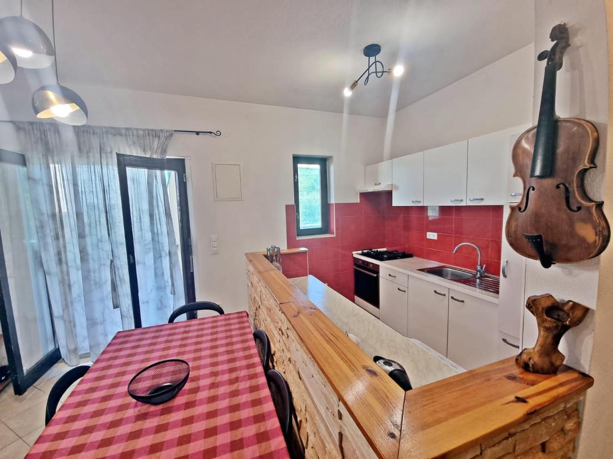 Apartman Irena With Terase End Private Parking Donji Okrug (Ciovo) Exterior foto